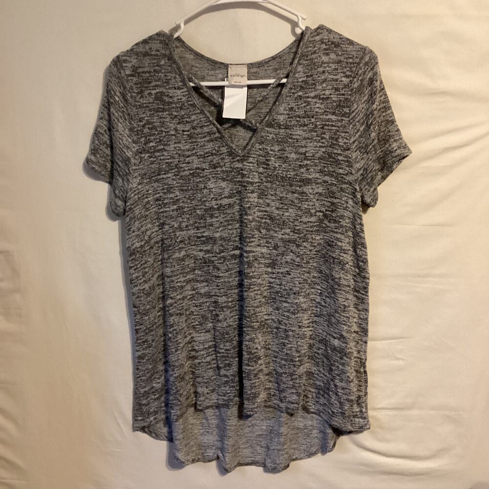 2097 Kaileigh Womens Crossover Sweater Top Gray and White Size Medium